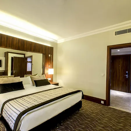 Semesteranläggning (resort) Ikbal Thermal & Afyon 5*