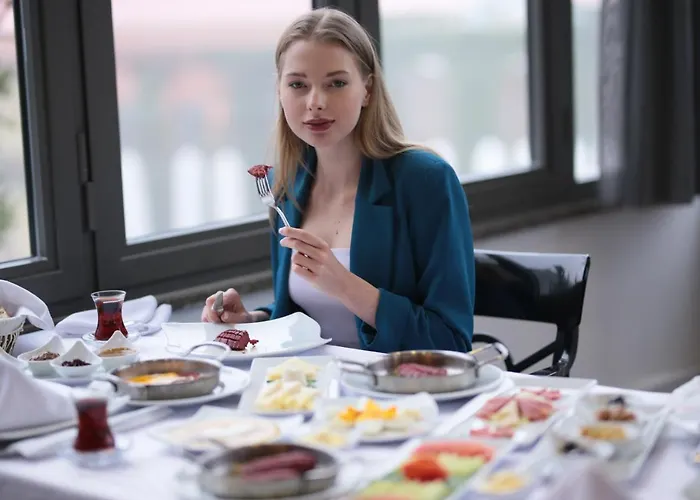 אתר נופש Ikbal Thermal & Afyon 5*