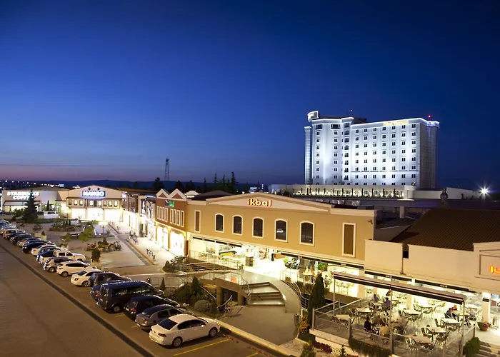 Ikbal Thermal & Afyon אתר נופש