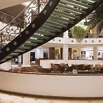 阿菲永伊克巴尔温泉酒店