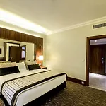 度假村 阿菲永伊克巴尔温泉酒店 5*