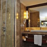 阿菲永伊克巴尔温泉酒店 度假村 5*